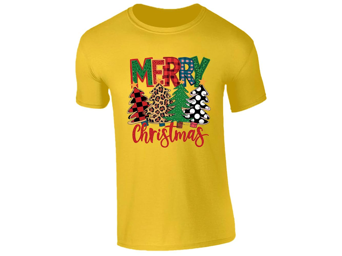 Yellow kids' T-shirt with “Merry Christmas” plaid, leopard and polka-dot Christmas tree design